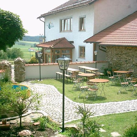 Landhotel Waldesruh Фурт-им-Вальд Экстерьер фото
